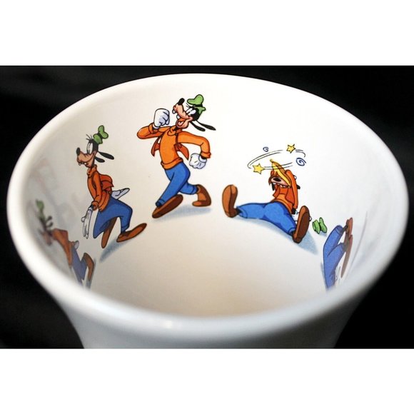 Disney Store White Ceramic 6" Coffee Mug Goofy Slipping On Banana Peel Concave - Picture 8 of 10